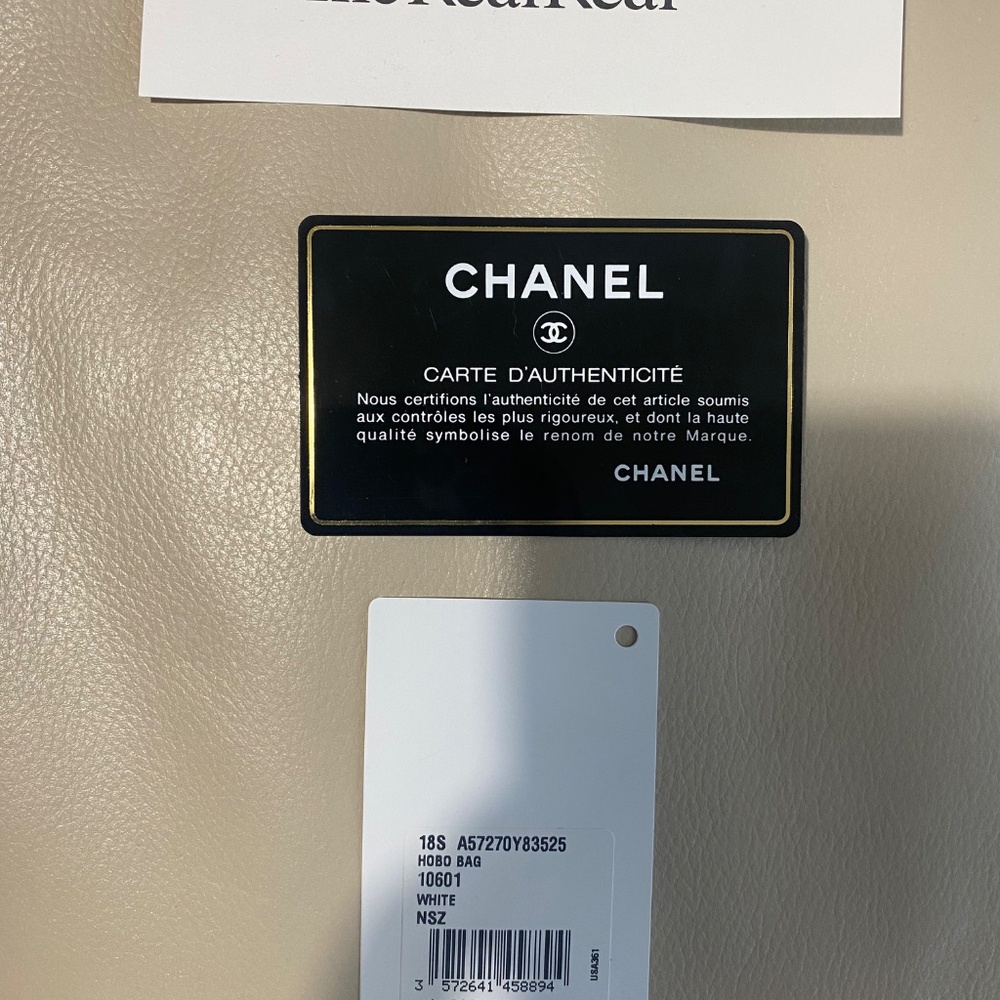 Chanel Droplet Hobo - Picture 5 of 17
